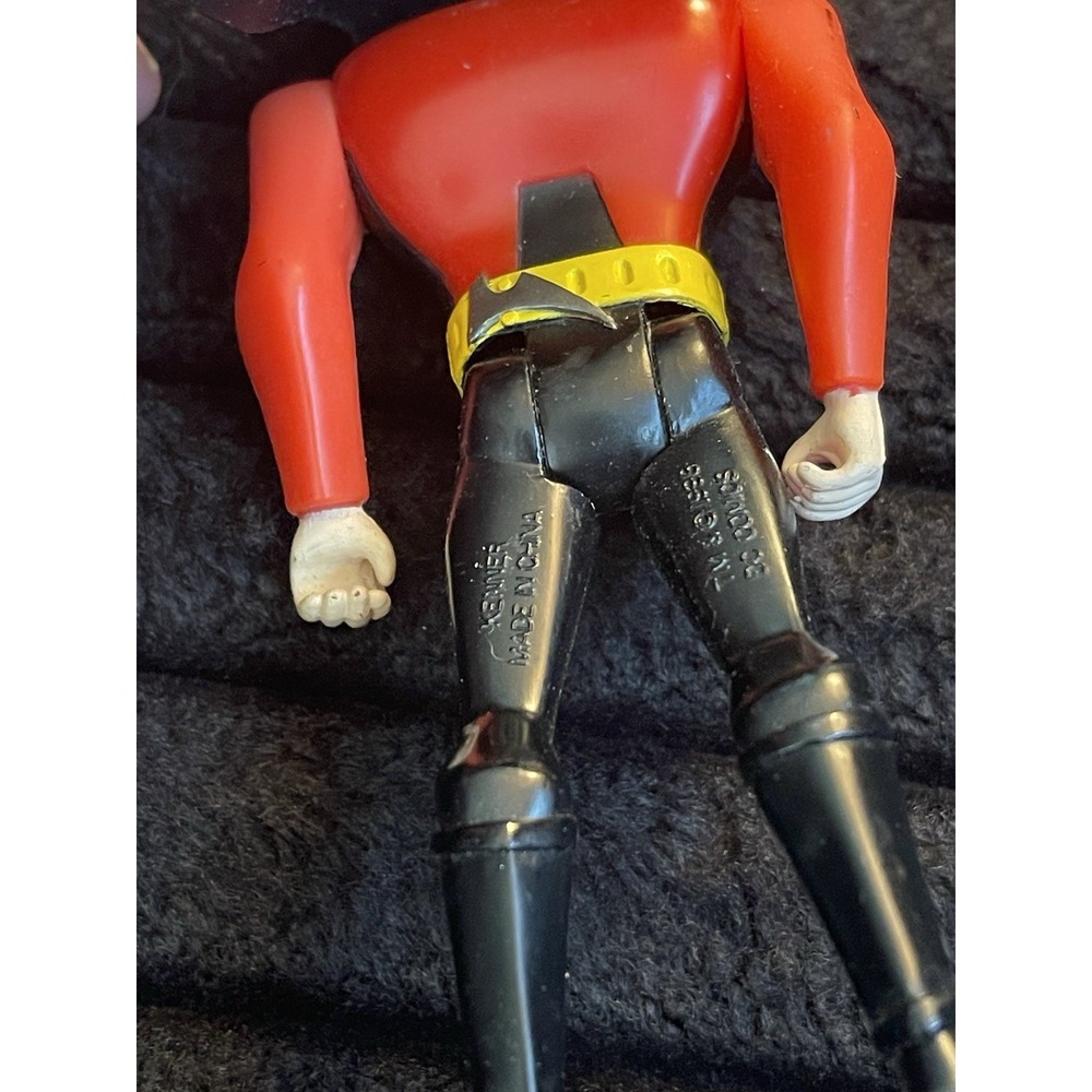 Undercover Bruce Wayne Batman 5" action figure 1998 Kenner Animated Series - Picture 4 of 5